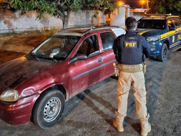 Operação da PRF prende oito pessoas e apreende três veículos em rodovias no RN — Foto: Divulgação/PRF