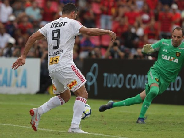 Os gols foram de Diego Souza, Nenê e Tréllez. Marlone descontou para os anfitriões (Foto: Rubens Chiri / saopaulofc.net)