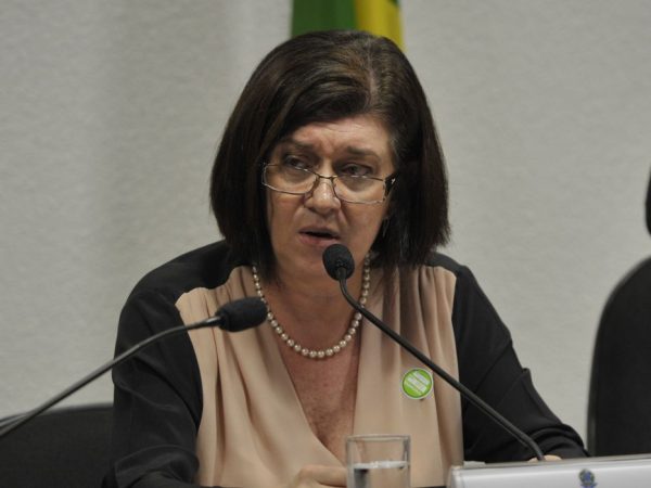 A CPI da Petrobras ouve o depoimento da diretora-geral da ANP, Magda Chambriard (Antonio Cruz/Agência Brasil)