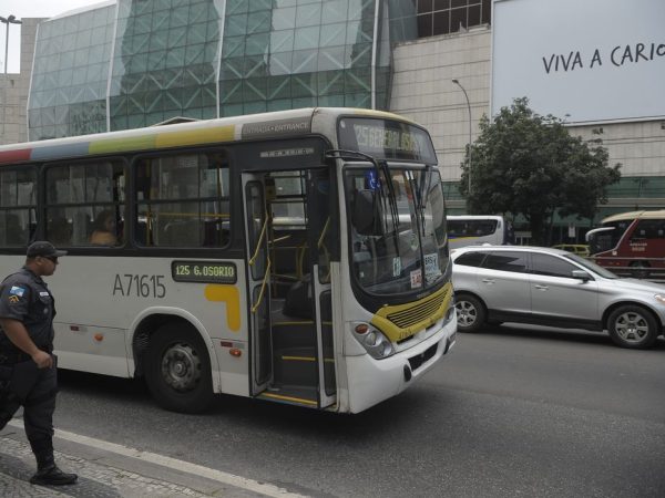 Ônibus do Rio de Janeiro (Fernando Frazão/Agência Brasil)