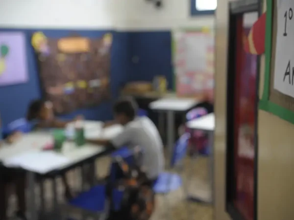 Rio de Janeiro - Escola municipal Levy Miranda na ilha de Marambaia, baia de Sepetiba, sul do estado (Tânia Rêgo/Agência Brasil)