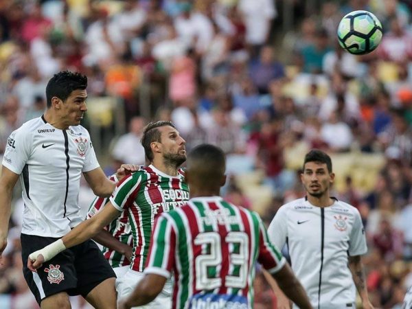 Balbuena assegurou a vitória no Maracanã com um gol de cabeça  (Foto: Rodrigo Gazzanel/Agência Corinthians)