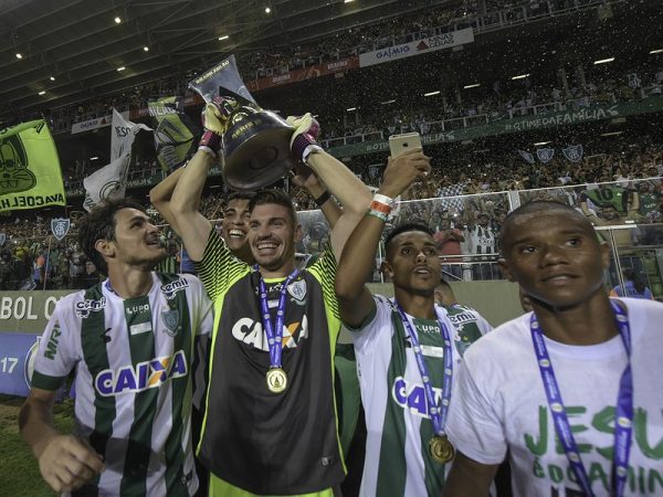 Rafael Lima garante título do Coelho com gol aos 20 minutos do 2º tempo (Foto: Mourão Panda / América)