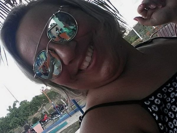 Alexandra Maria de Morais, de 39 anos, foi morta em Antônio Martins, no RN (Foto: Reprodução/Facebook)
