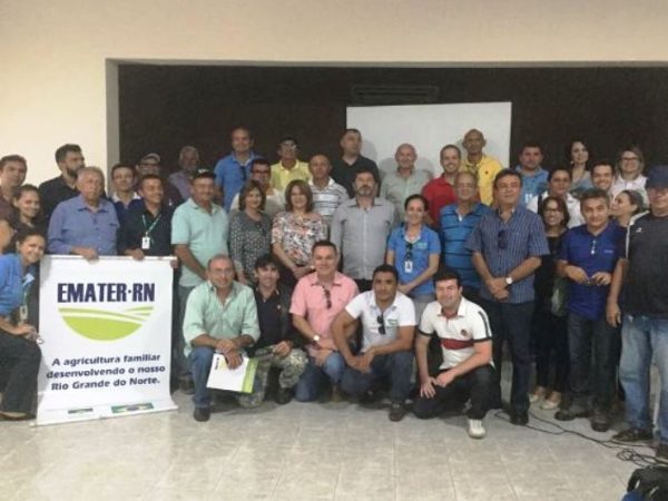 Amazan e prefeitos da Região Seridó na EMATER de Caicó