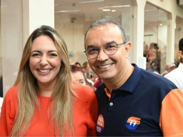 Vereadora de Natal Ana Paula e o pré-candidato a deputado federal João Maia. — Foto: Divulgação