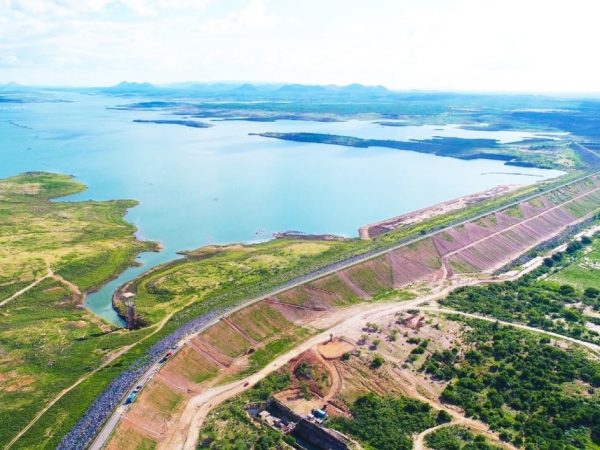 Maior reservatório do RN, Barragem Armando Ribeiro Gonçalves tem capacidade para até 2,4 bilhões de metros cúbicos de água — Foto: Bruno Andrade