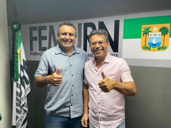 Os dois mais fortes nomes, os prefeitos Anteomar Pereira e Luciano Santos se uniram na mesma chapa. — Foto: Divulgação