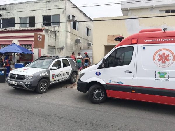 Baleados em São Gonçalo do Amarante foram socorridos para o hospital da cidade; três não resistiram aos ferimentos — Foto: Kleber Teixeira/Inter TV Cabugi