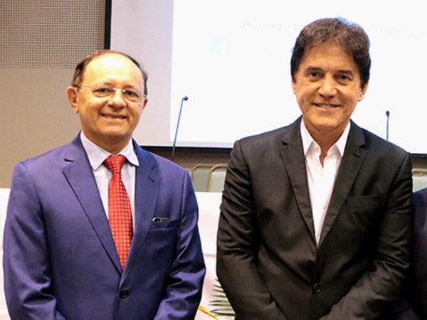 Ex-prefeito de Lajes Benes Leocádio e o pré-candidato a reeleição Robinson Faria (Foto: Reprodução)