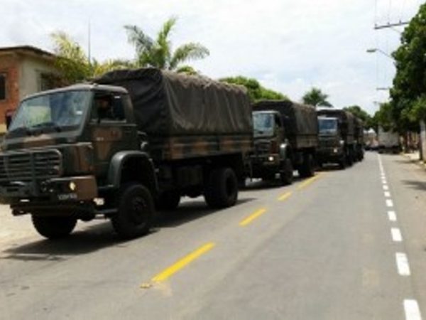 Caminhões do Exército