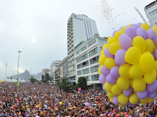 Desfile das escolas de samba na Marquês de Sapucaí já tinha ocorrido o adiamento — Foto: Publius Vergilius I Sebastiana