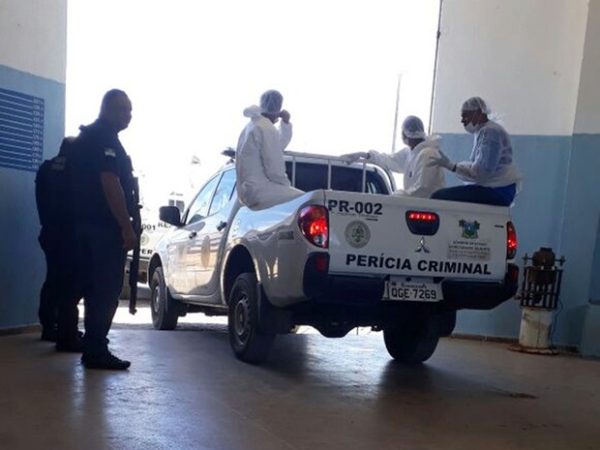 Agentes do ITEP trabalham para achar possíveis novos corpos de presos em Alcaçuz - SEJUC/Divulgação
