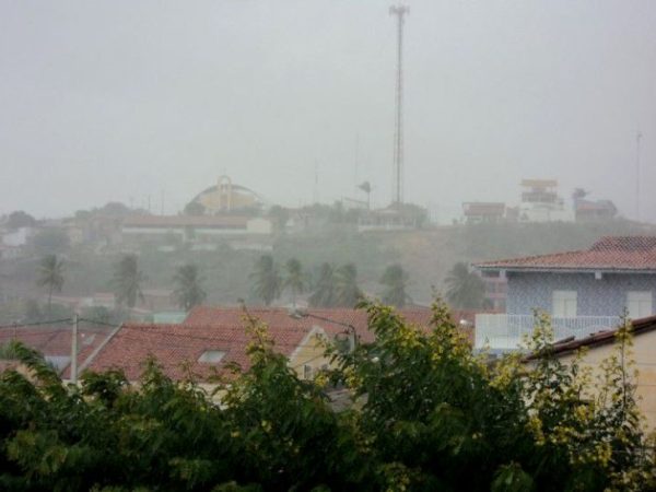 Chuva no Bairro Bela Vista em Jardim do Seridó (Foto: Arquivo/Blog A Fonte)