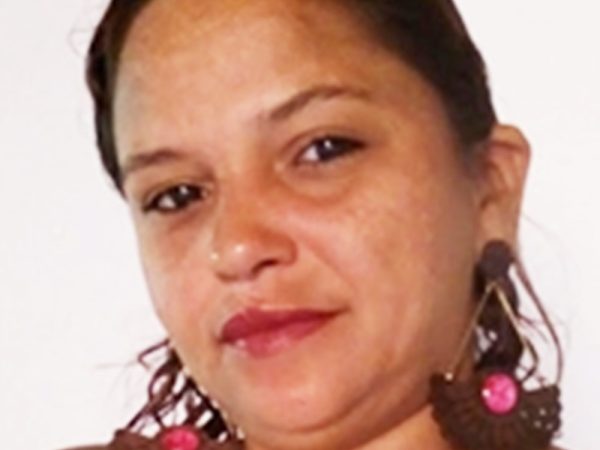Cintia da Silva Dias tinha 37 anos — Foto: Arquivo pessoal/Reprodução