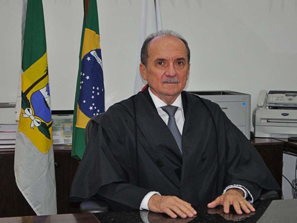 Desembargador do Tribunal de Justiça do RN, Cláudio Santos (Foto: Divulgação)