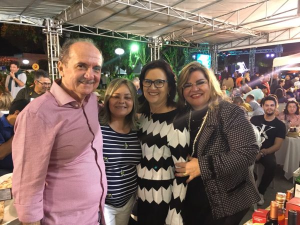 Desembargador Cláudio Santos no Festival Gastronômico e Cultural de Martins - Foto: Divulgação