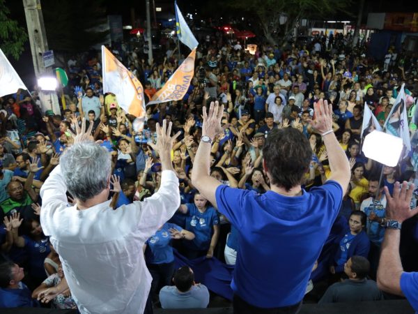 População agradeceu as obras de Robinson no município (Foto: Divulgação)