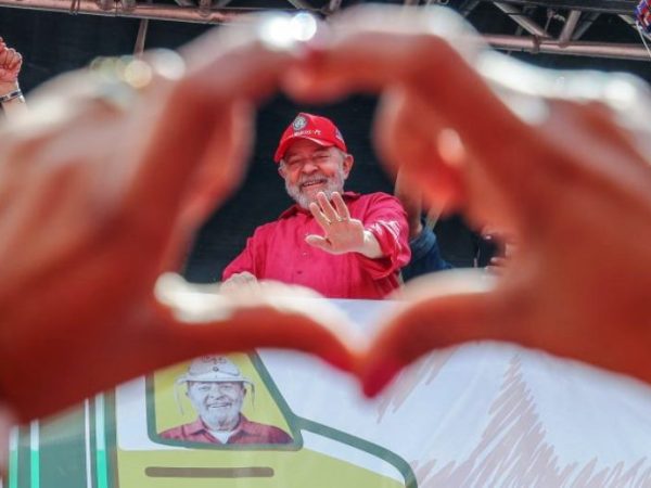 Ex-presidente Lula durante visita a Ipojuca, em Pernambuco (Ricardo Stuckert/Fotos Públicas)