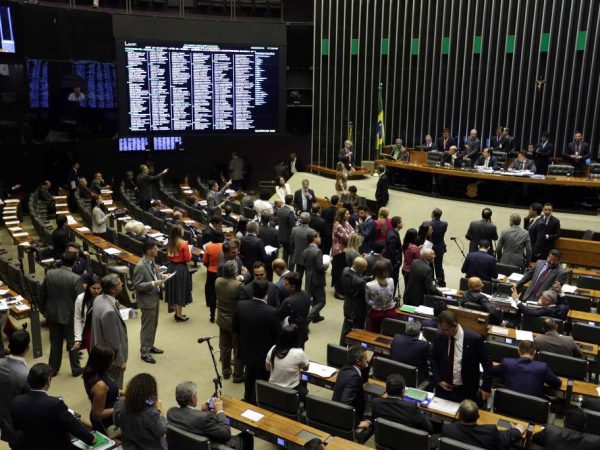 O PSL saltou de um deputado eleito, há quatro anos, para 52 (Foto: Fabio Rodrigues Pozzebom/Ag Brasil)