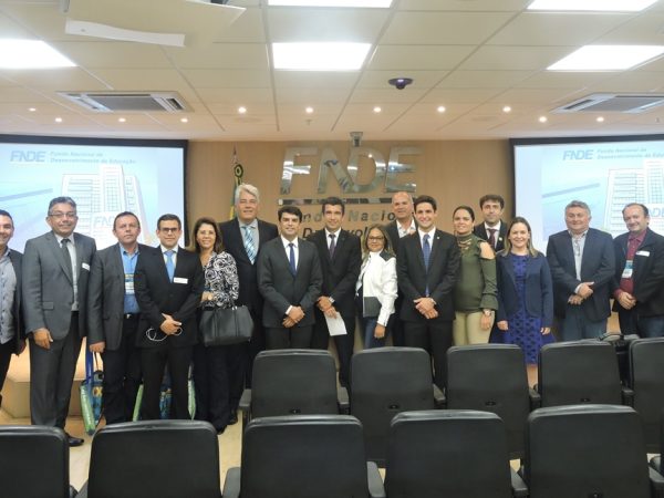 Rafael Motta reúne 20 prefeitos em Brasília - Divulgação/Assessoria