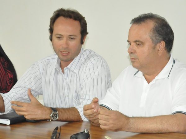 Prefeito de Nísia Floresta, Daniel Marinho e o deputado federal, Rogério Marinho (Foto: Divulgação)