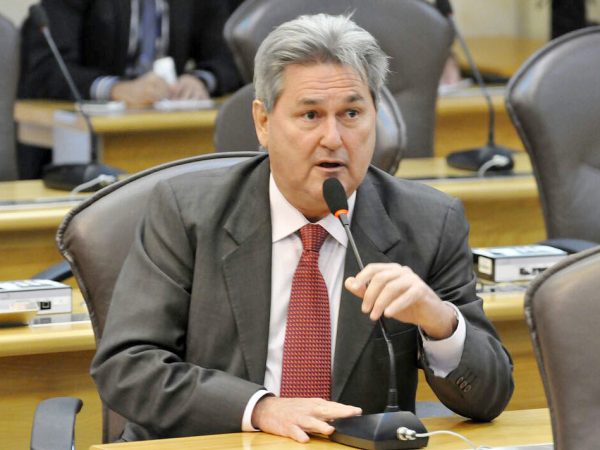 Deputado estadual Tomba Farias (PSB)