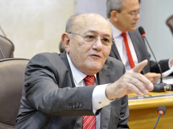 Deputado estadual Vivaldo Costa (PSD) (Foto: Eduardo Maia)
