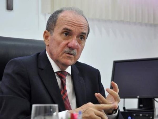 Ex-presidente do Tribunal de Justiça do RN, desembargador Cláudio Santos