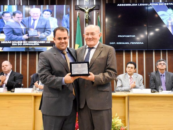 A solenidade foi proposta pelo presidente da Casa, Ezequiel Ferreira de Souza (Foto: Assessoria de Comunicação da AL/RN)
