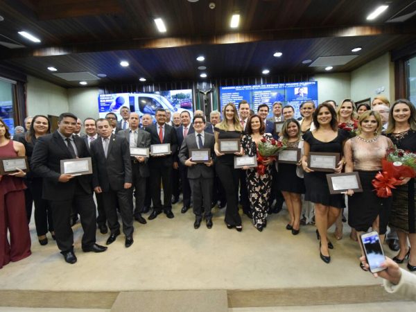 A sessão solene homenageou 25 profissionais da imprensa potiguar - Divulgação