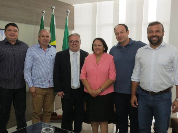 Diretoria da FECAM/RN se reúne com a Governadora Fátima Bezerra — Foto: Alex Régis