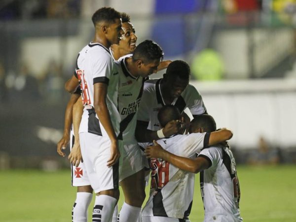 Vasco venceu pela segunda vez no Campeonato Carioca — Foto: Rafael Ribeiro/CRVG