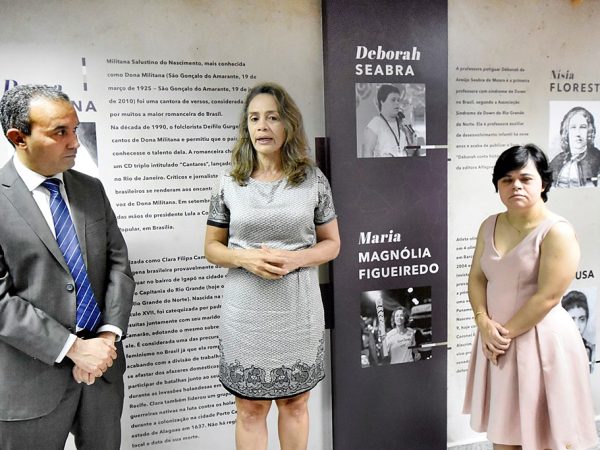 A homenagem às duas profissionais Norte-rio-grandenses aconteceu no gabinete do deputado Kelps Lima — Foto: Eduardo Maia