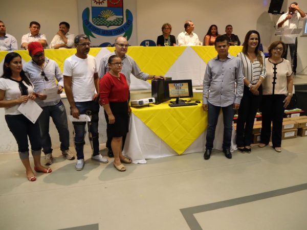 Entrega dos equipamentos de TI aos Conselhos Comunitários_Caraúbas