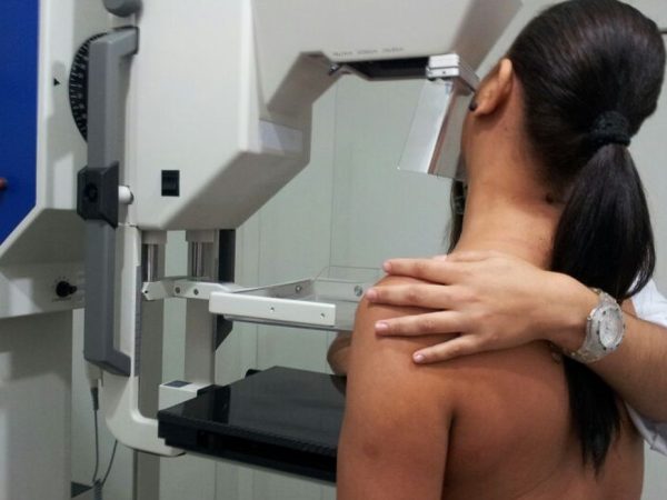 Exames de mamografia são fundamentais para o diagnóstico do câncer de mama (Foto: Giliardy Freitas/ TV TEM)