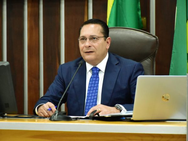 Os documentos foram endereçados a governadora Fátima Bezerra. — Foto: Eduardo Maia
