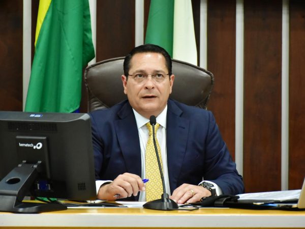 O deputado encaminhou a governadora Fátima Bezerra e seus auxiliares documentos com as solicitações. — Foto: João Gilberto