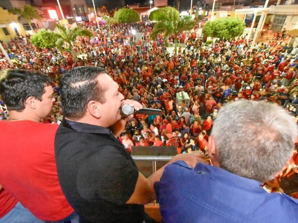 Dr. Tiago (PSDB) teve 1.720 votos de maioria em cima do atual prefeito Alexandre Petronilo (MDB). — Foto: Divulgação