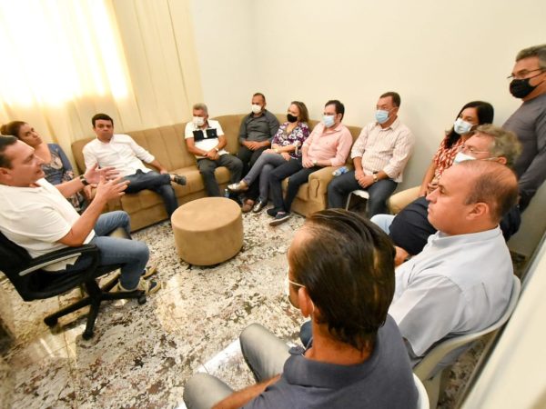 O objetivo do encontro foi prestar contas de suas ações no município e ouvir as demandas. — Foto: Divulgação