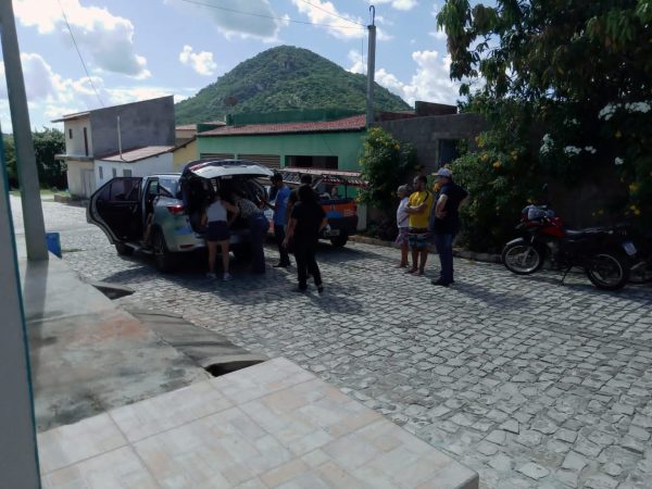 A Polícia Militar foi acionada e conduziu o homem à delegacia para a realização dos procedimentos cabíveis. — Foto: Divulgação