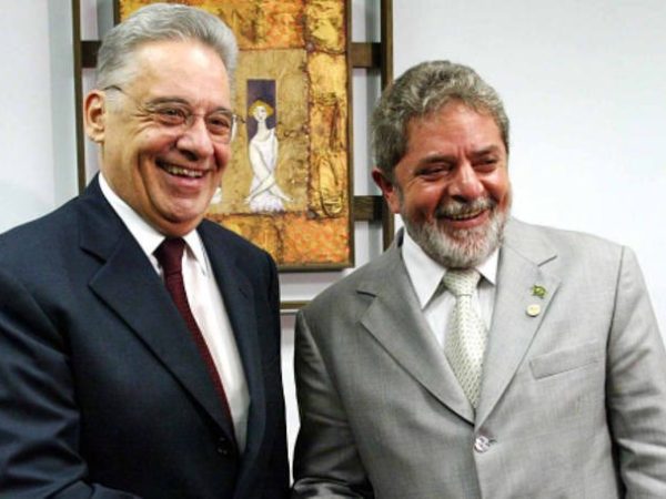 No Twitter, Lula disse que gostou da entrevista de FHC ao talk show do jornalista Pedro Bial. — Foto: Ricardo Stuckert/PR