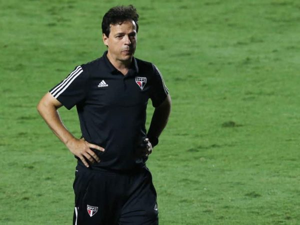 Raí também está de saída do cargo de diretor de futebol. — Foto: Miguel Schincariol/Getty Images