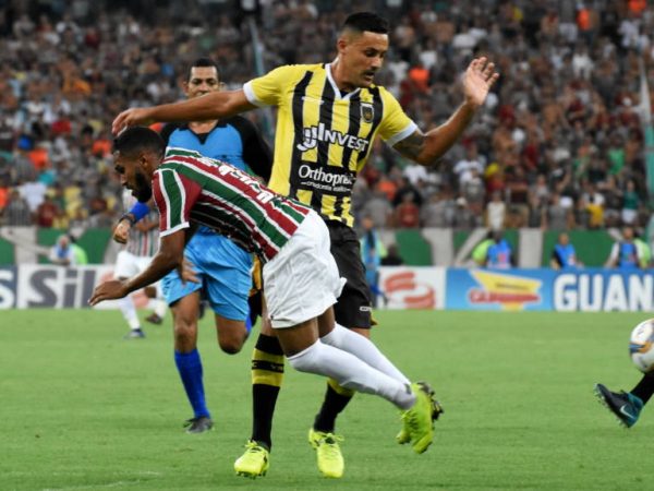 Na estreia de Diniz, Flu ficou apenas no empate com o Volta Redonda — Foto: Mailson Santana/Fluminense FC