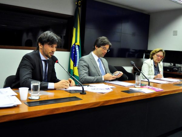Os parlamentares definiram a indicação das emendas para o Orçamento da União de 2018 nesta quarta-feira (18), em Brasília - Divulgação