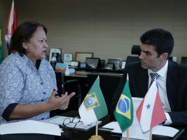 Fátima Bezerra, o ministro da Integração Nacional, Helder Barbalho