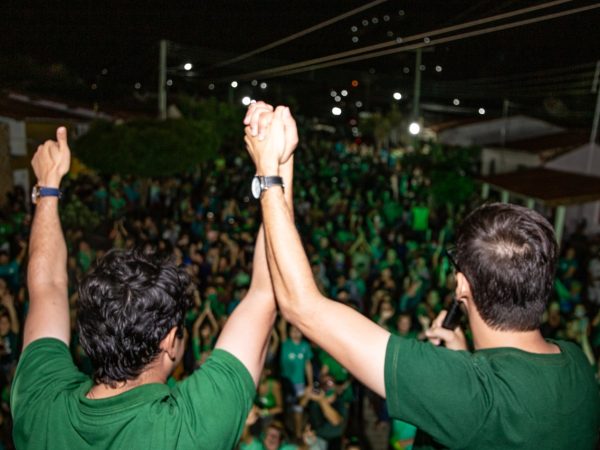 A reeleição do jovem prefeito entra para a história de Carnaúba dos Dantas ao lado do professor Luís. — Foto: Divulgação