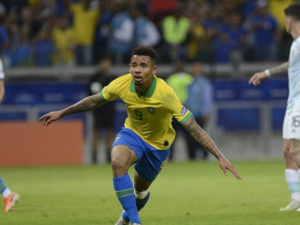 Gabriel Jesus comemora o primeiro gol do Brasil — Foto: EUGENIO SOUZA / AP