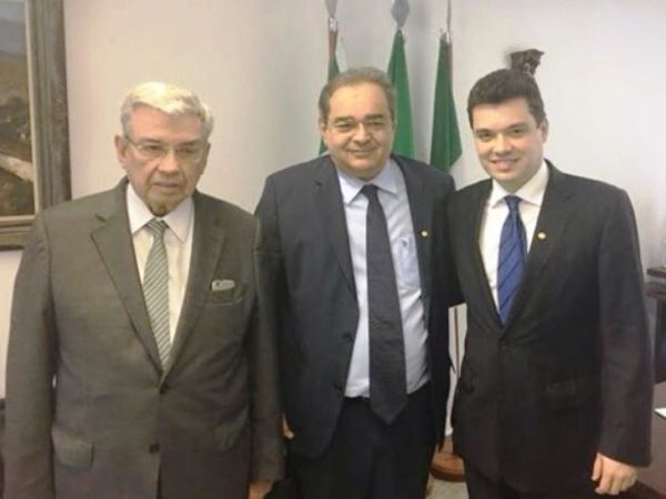 Garibaldi Filho, Álvaro Dias e Walter Alves em Brasília (DF) - Divulgação