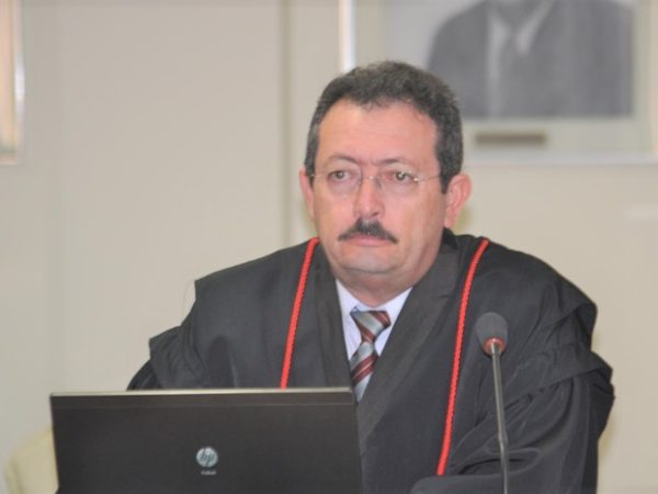 Conselheiro Gilberto Jales, presidente do Tribunal de Contas do Estado (Divulgação/TCE)